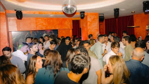 Entrada + 1 consumición en La Sagrada por solo 5€